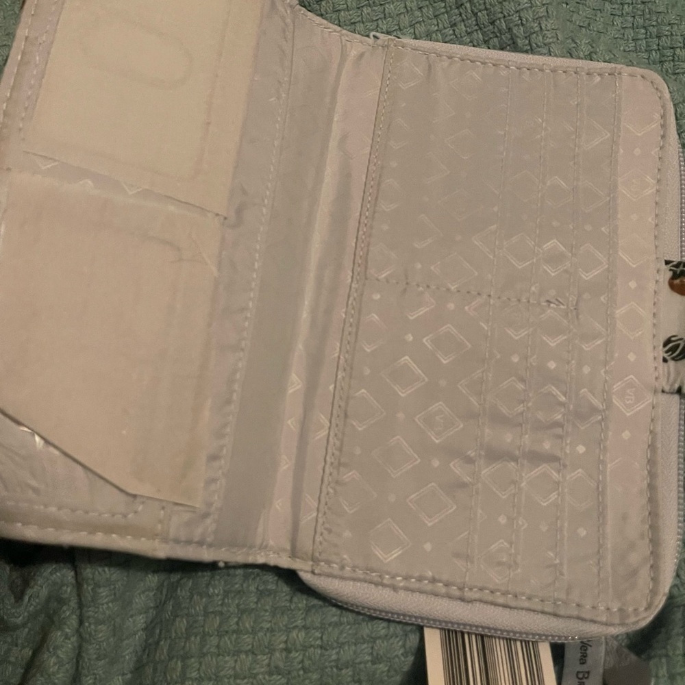 VERA BRADLEY TURNLOCK WALLET IN MERRY MISCHEIF DEERS, NWT - Picture 4 of 8